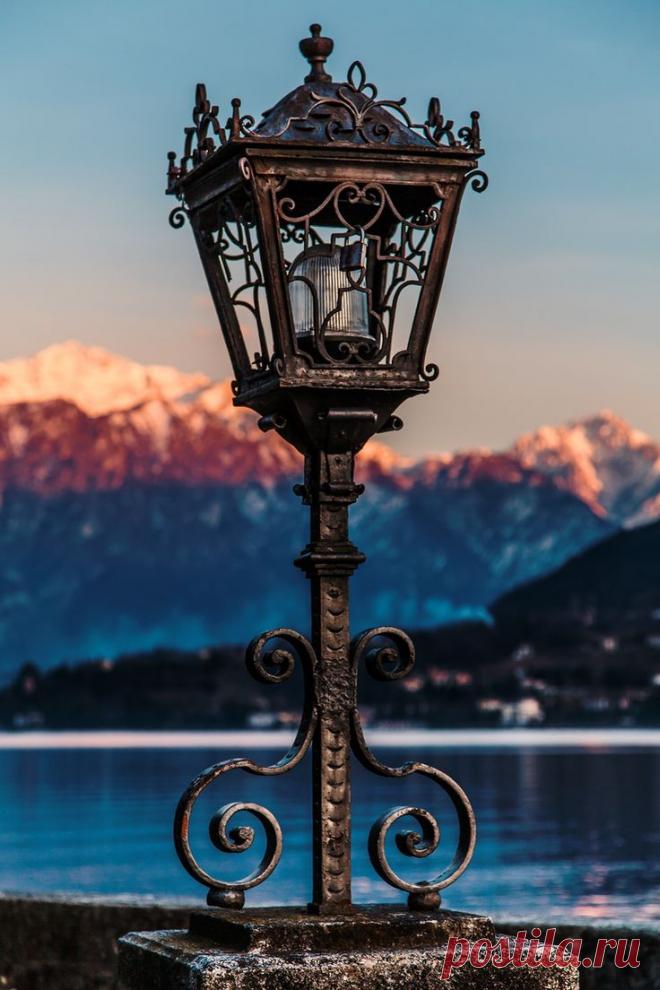 Найдено на сайте 500px.com.