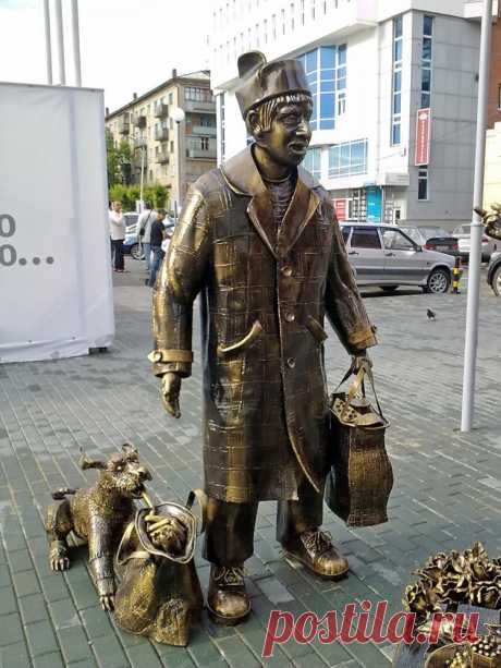 Памятник покупателю Новосибирск