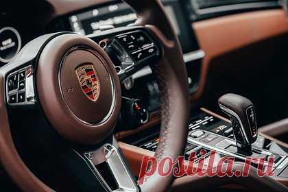 Названы сорвавшие согласование зеленого закона компании. Немецкая Porsche и итальянская Ferrari добиваются исключения так называемого углеродно-нейтрального топлива из проекта о запрете двигателей внутреннего сгорания. Закон планируют ввести в Евросоюзе с 2035 года, в прошлом году его согласовали все страны блока, а в феврале текущего года он был одобрен Европарламентом.