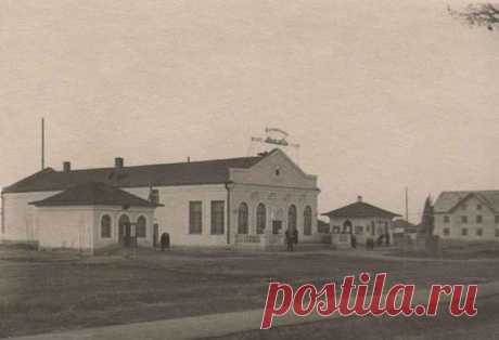 КИНОТЕАТР &quot;ОКТЯБРЬ&quot;. 1960-й-Мин-Воды