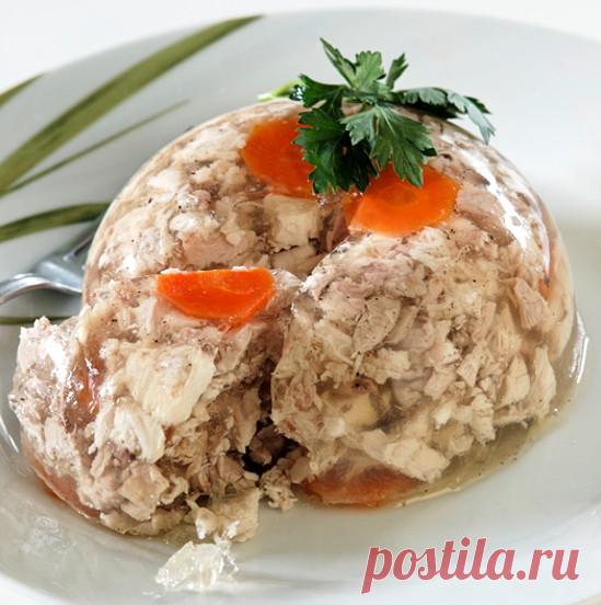 Холодец из свинины и курицы
Классический рецепт вкуснейшего холодца из свинины и куриных окорочков.