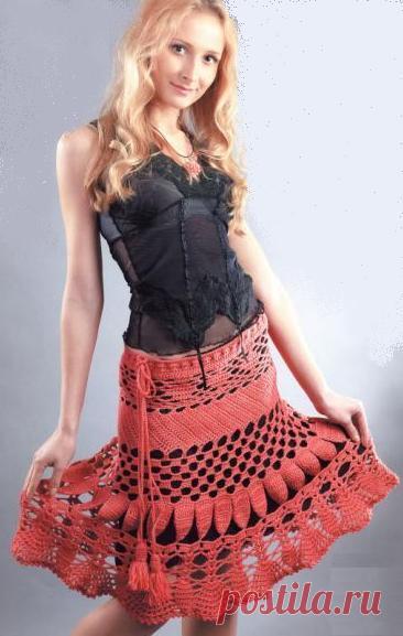 seksualnaya-krasnaya-vyazanaya-yubka-kruchkom-1.jpg (366×577)