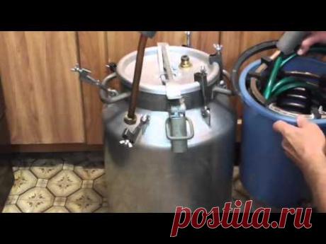 Дистиллятор （самогонный аппıарат） на основе молочного бидона