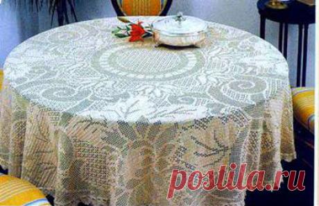 Скатерть с цветами и листьями Филейная скатерть с красивым узором из листьев и цветов. Схема вязания