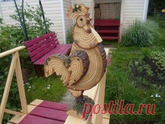 Симпатичный петушок из срубов дерева, согласны?
