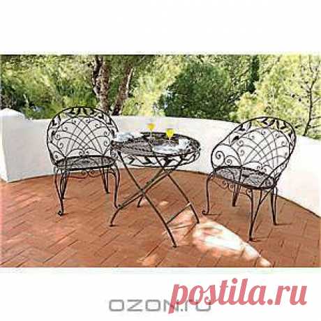 Кресло садовое Чантилли - Удобное местечко, чтобы передохнуть после прогулки по саду и отпустить свои мысли. Грациозные кресла из чугуна выглядят так маняще, что хочется придасться лени и неге навечно. Кресла покрыты лаком-распылителем античного коричневого цвета и патинированы под старину. Высота 92см, ширина 68см, глубина 56см