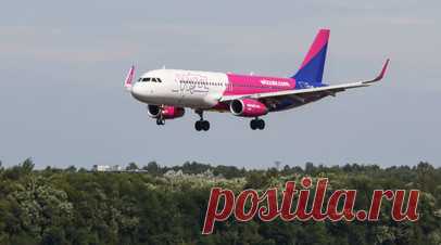 Работу аэропорта Вильнюса приостановили из-за сообщений об аэростатах. Аэропорт Вильнюса приостановил полёты после того, как поступили сообщения о движении в его сторону аэростатов. Читать далее