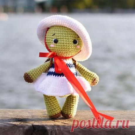 Бесплатный мастер-класс по вязанию Черепашка Ника крючком. Автор описания - Людмила Орлова.