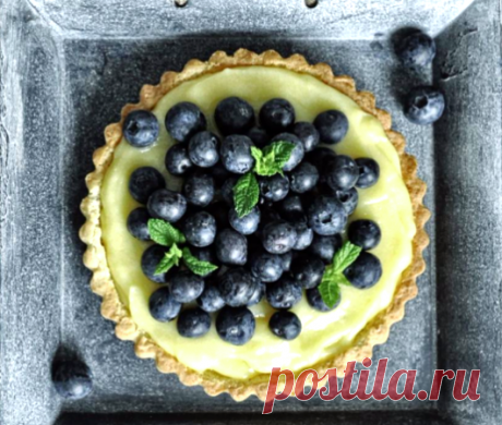 Как приготовить тарт с лимонным курдом и свежей голубикой