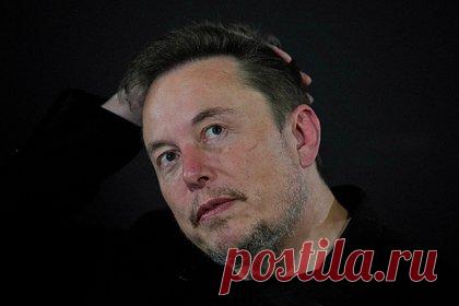 Киберпиво от Илона Маска раскритиковали за ужасное качество. Пиво Tesla Cyberbeer, которое автопроизводитель Илона Маска выпустил в рамках кампании по продвижению электропикапа Tesla Cybertruck, пришлось не по вкусу покупателям. Продукт стоимостью в 150 долларов за комплект из двух бутылок и двух кружек раскритиковали за ужасное качество и экономию на бутылке.