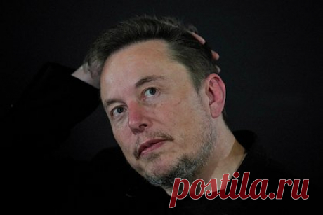 Киберпиво от Илона Маска раскритиковали за ужасное качество. Пиво Tesla Cyberbeer, которое автопроизводитель Илона Маска выпустил в рамках кампании по продвижению электропикапа Tesla Cybertruck, пришлось не по вкусу покупателям. Продукт стоимостью в 150 долларов за комплект из двух бутылок и двух кружек раскритиковали за ужасное качество и экономию на бутылке.