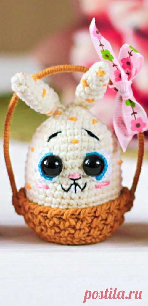 PDF Зайка крючком. FREE crochet pattern; Аmigurumi animal patterns. Амигуруми схемы и описания на русском. Вязаные игрушки и поделки своими руками #amimore - заяц, зайчик, пасхальный кролик, зайчонок, зайка, крольчонок, Пасха, яйцо, яичко.