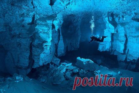 10 самых красивых и удивительных пещер мира