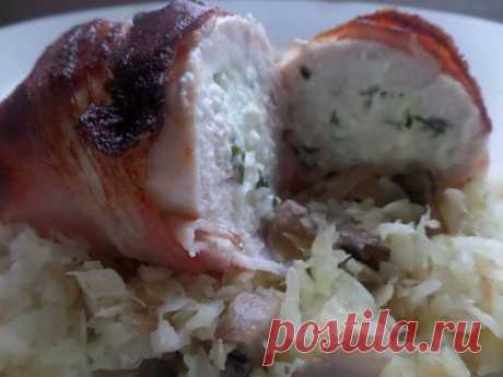 Рецепт на выходные: Рулеты из куриных грудок с сыром «Фета» и копченым беконом | Изюминки