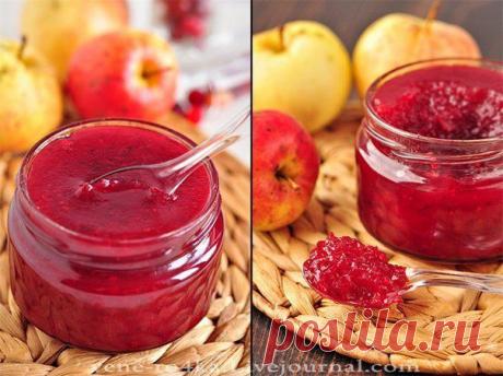 Джем из яблок и клюквы
Ингредиенты:
Яблоки - 2 кг. (чистый вес, уже в очищенном виде)
Клюква - 1 кг.,
Вода - 250 мл.,
Сахар - 2 кг.