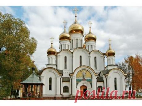 Малое Золотое Кольцо России 4 дня 

(Владимир - Боголюбово - Суздаль - Иваново - Кострома - Ярославль - Ростов Великий - Переславль Залесский - Сергиев Посад, 4 дня) 


Путешествие вглубь истории России к сохранившимся шедеврам искусных мастеров и народных умельцев.