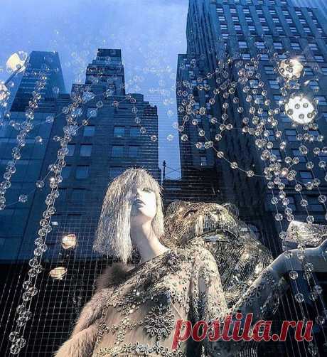 Sparklet Family Hоuse
https://www.stihi.ru/2016/08/06/4726

https://music.yandex.ru/album/1121506/track/10366475
Call to Grace
Исполнители: Christian Henson, Dot Allison