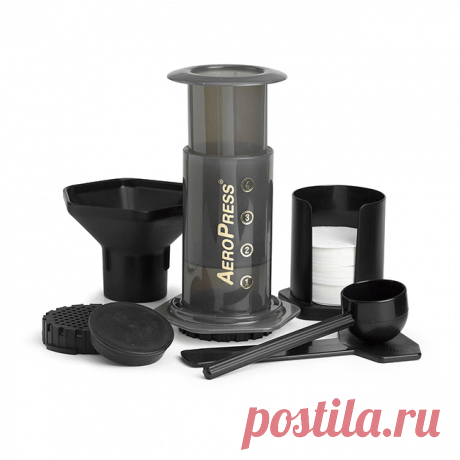Аэропресс Устройство для приготовления кофе | | Кухня Кухня Аэропресс Устройство для приготовления кофе - При нажатии на поршень кофе проходит сквозь бумажный фильтр под напором воздуха. Кофеварки, цвет: черный,коричневый. Аэропресс — один из самых простых и