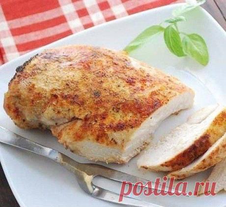 Буженина из куриной грудки Ингредиенты: Куриная грудка — 1 шт. Оливковое масло — 1 ст. л. Чеснок — 1 зубчик Соль — 1 щепотка Перец — 1 щепотка
Орегано — 1 щепотка Паприка — 1 щепоткаПриготовление:1. Необходимо вымыть и просушить грудку....