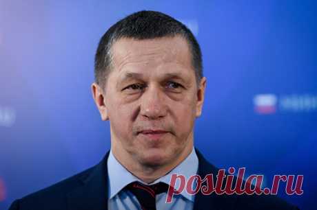 Трутнев: ВЭФ стал площадкой укрепления связей с дружественными России странами. Восточный экономический форум стал одним из эффективных инструментов опережающего социально-экономического развития Дальнего Востока, отметил зампредседателя правительства РФ - полномочный представитель президента в Дальневосточном федеральном округе