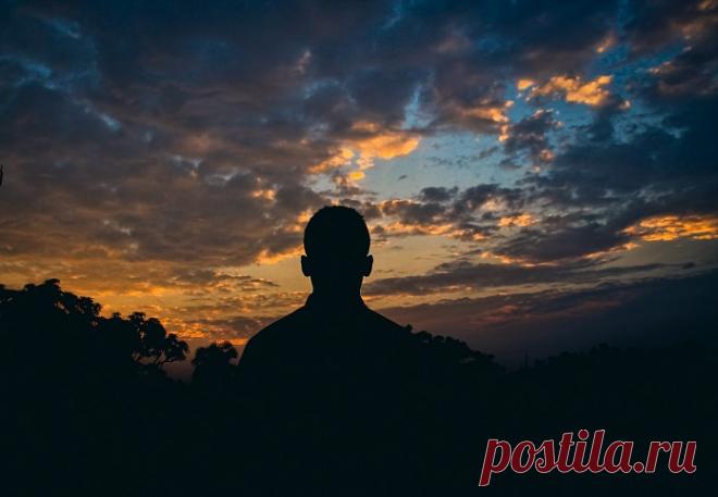 5 ментальных ловушек, которые навязывает современное общество
С самого детства нам активно внушают веру в глупые стереотипы – «девочки так себя не ведут», «надо хорошо учиться», «это неприлично», «мысли как миллионер» и прочее. Нам указывают, как жить и к чему стремиться, чтобы добиться успехов и уважения в социуме. Но редко кто задумывается над тем, что же на самом деле делает нас счастливыми? […]
Читай пост далее на сайте. Жми ⏫ссылку выше