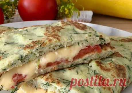 (1) Кабачковые чебуреки с сыром и помидоркой - пошаговый рецепт с фото. Автор рецепта Tatyana Tankova . - Cookpad