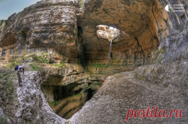 Водопад Глотка Баатары в Ливане