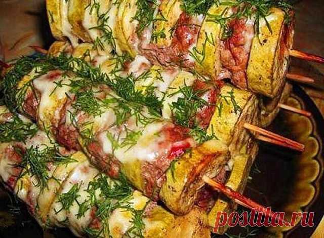 Кабачки - Кабанчики! Если вы обожаете устраивать кулинарные сюрпризы своим близким, возьмите на заметку... Приготовить его совсем не сложно!