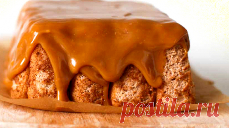 Яблочная шарлотка с карамелью: рецепт простого и вкусного десерта предоставлено издательством «Эксмо»Ирина Чадеева: «Наши бабушки делали шарлотки из чёрствого хлеба с начинкой из яблок, но сейчас шарлотка у нас больше известна как быстрый, очень сладкий яблочный пир…