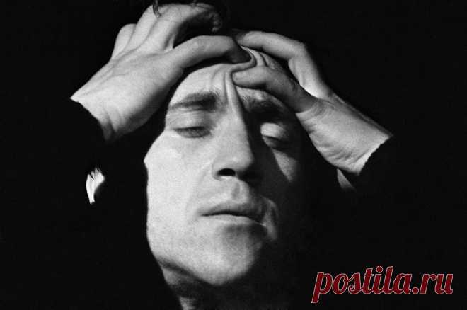 25 января исполняется 80 лет со дня рождения кумира многих поколений, одиного из самых популярных людей в стране, певеца, поэта и актера Владимира Высоцкого.