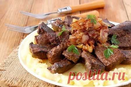 Говьяжья печень с луково-медовым соусом.