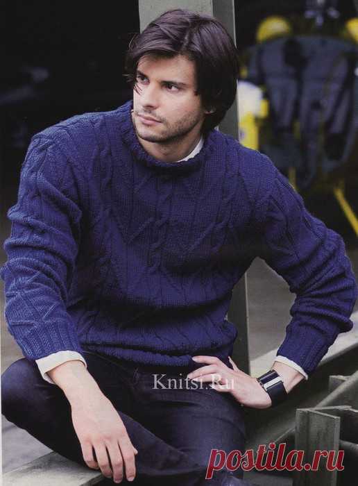 Мужской пуловер темно-синего цвета