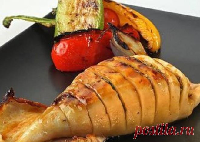 Кальмар фаршированный крабовым сурими и белым мясом!!! - пошаговый рецепт с фото. Автор рецепта Игорь . - Cookpad Просматривайте этот и другие пины на доске Салаты пользователя ольга.
Теги
Кальмар фаршированный сурими!
- Вкусный завтрак, обед или ужин!
Для приготовления этого рецепта вам понадобится всего 3 ингредиента, а результат превзойдет все ваши ожидания.
Попробуйте обязательно!
Просматривайте этот и другие пины на доске Фарш пользователя Елена.