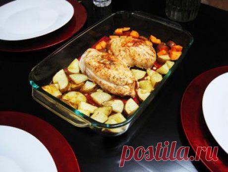 Куриные грудки запеченные с картофелем и чесноком | ДОМАШНИЙ ОЧАГ