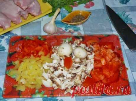 Рецепт куриной грудки тушеной с овощами.