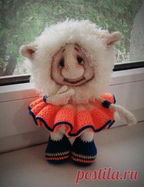 PDF Домовёнок крючком. FREE crochet pattern; Аmigurumi doll patterns. Амигуруми схемы и описания на русском. Вязаные игрушки и поделки своими руками #amimore - домовой, домовёнок, brownie, folletto buono, duszek, бровние, çikolatalı kek, домовик, tonttu, šotek, pruun. Amigurumi doll pattern free; amigurumi patterns; amigurumi crochet; amigurumi crochet patterns; amigurumi patterns free; amigurumi today.