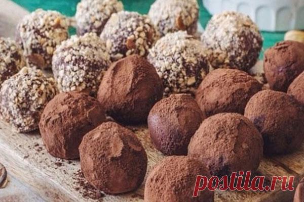 Шоколадно-кофейные трюфели. Вкусные домашние конфеты
Станет замечательным подарком для родных! Попробуйте, готовятся очень легко!