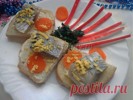Бутерброды с сельдью. Рецепт с пошаговыми фото