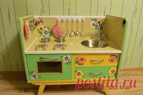 Из старого комода для дочки)))