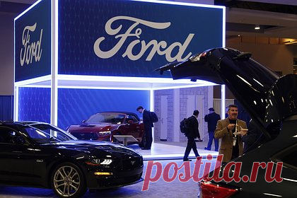 Ford собрался продать завод китайцам из-за финансовых проблем. Автогигант Ford ведет переговоры с китайским производителем электромобилей BYD Co о продаже ему одного из своих производственных предприятий в Германии. Речь идет о заводе в Зарлуи, где производство машин должно прекратиться к 2025 году. По данным издания, переговоры находятся на предварительной стадии.