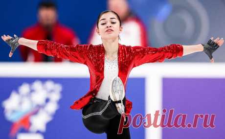 Аделия Петросян стала чемпионкой Спартакиады в женском одиночном катании. Ученица Этери Тутберидзе набрала 252,97 балла. Второе место заняла Анна Фролова, третье — Ксения Синицына