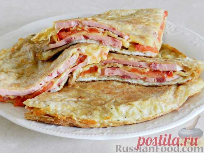 Рецепт: Ленивый пирог из лаваша с сыром и колбасой (на сковороде) на RussianFood.com