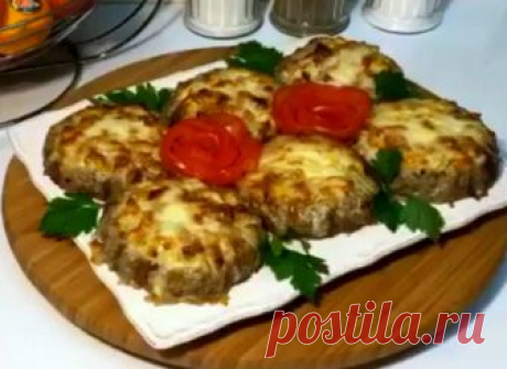 Стожки из Фарша с Капустой и Яйцом
Вкусное и нарядное блюдо, которое подойдет и для праздничного стола, и просто для семейного обеда или ужина.
Очаровательный, сытный вариант котлет, которым гарнир уже не потребуется, 
ну разве что салатик из свежих овощей. Смотрится блюдо красиво и аппетитно!
Стожки из фарша получаются очень-очень вкусные, нежные и ароматные .

Стожки - сытное самостоятельное блюдо: два в одном, 
которому гарнир уже не потребуется, ну разве что свежие ово...