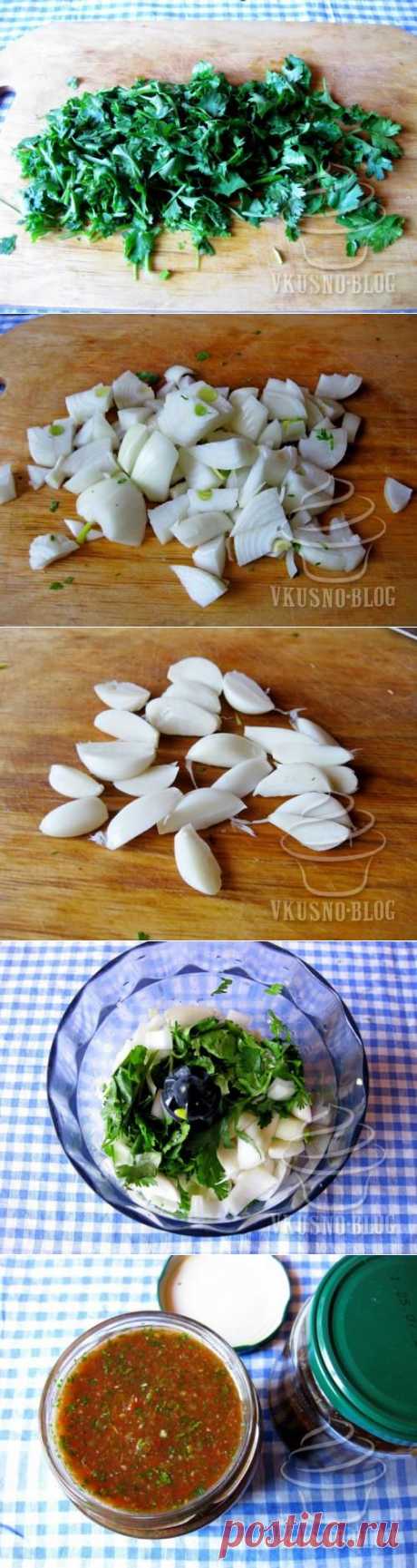 Томатный соус с кинзой для шашлыка.