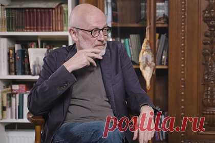 Ведущий Первого канала рассказал о нетерпимости к заборам. Ведущий ток-шоу «Мужское и женское» на Первом канале Александр Гордон рассказал о строительстве загородного дома, который полностью не окружен забором. Он поделился подробностями в интервью журналисту и блогеру Юрию Дудю. Строительные работы продолжались на протяжении трех лет.