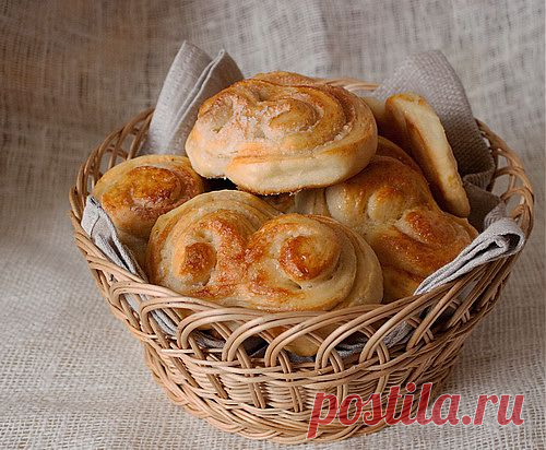 Такой вкусный рецепт сахарной плюшки - пальчики оближешь.