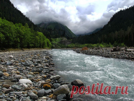 Злая пасть. Теберда, Кавказ..