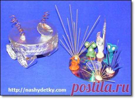 Космические поделки для детей. Ракета, луноход, инопланетяне и видео, как сделать ракету оригами.