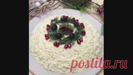 СЛОЁНЫЙ САЛАТ(мясо,морковь,сыр, картошка,сол.огурец, майонез)