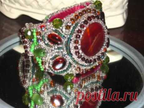 Beaded jewelry by Elena E. Pate